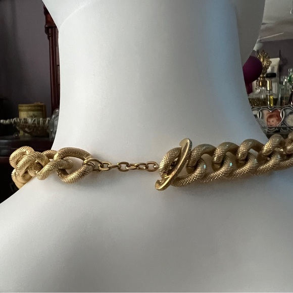 Vintage Gold-Tone Textured Curb Link Chain Necklace - Picture 4 of 4